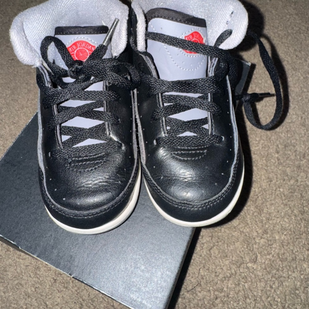 Jordan 2 Retro